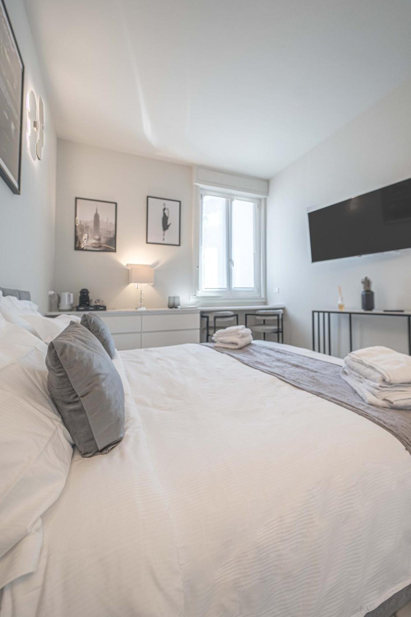 Moscova Luxury New Suite Milan Exterior photo